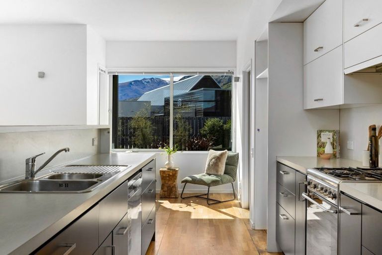 Photo of property in 26 Mavora Road, Lake Hayes, Queenstown, 9304