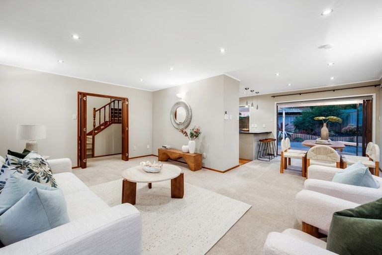 Photo of property in 19 Cornelian Crescent, Half Moon Bay, Auckland, 2012