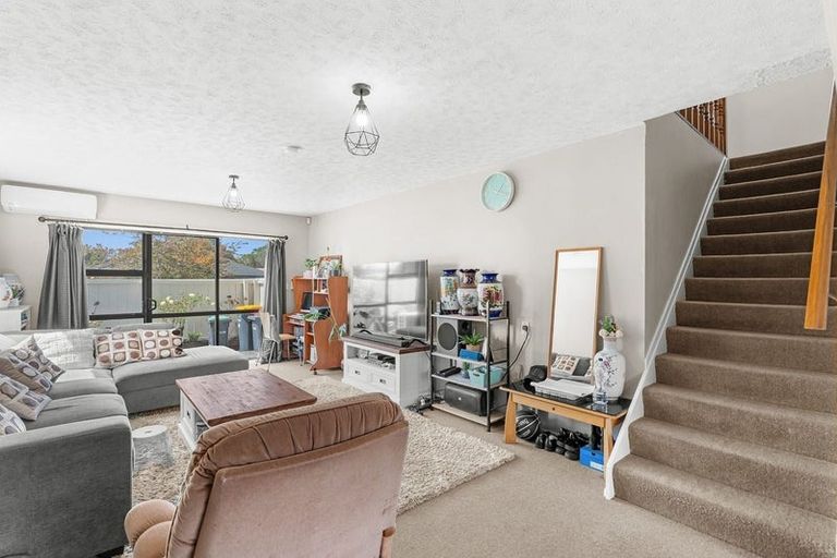 Photo of property in 2/41 Picton Avenue, Riccarton, Christchurch, 8011