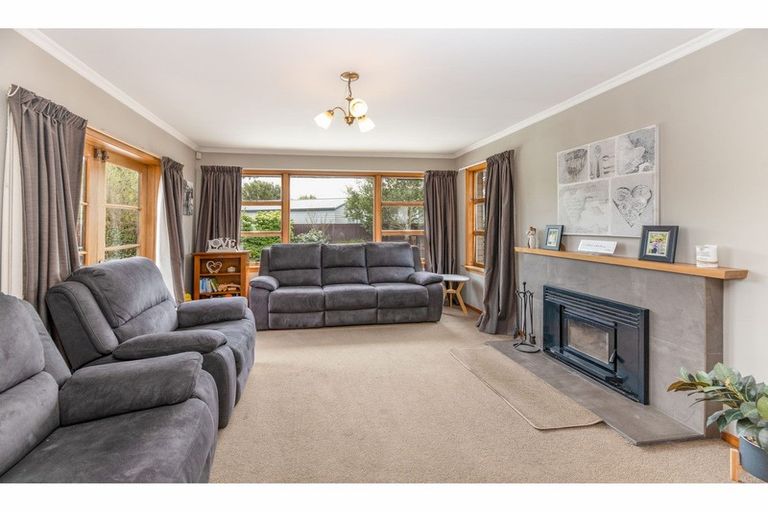 Photo of property in 32 Horton Place, Avondale, Christchurch, 8061
