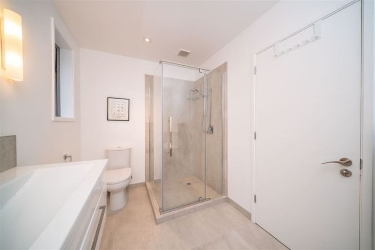 Photo of property in 23 Celia Street, Redcliffs, Christchurch, 8081