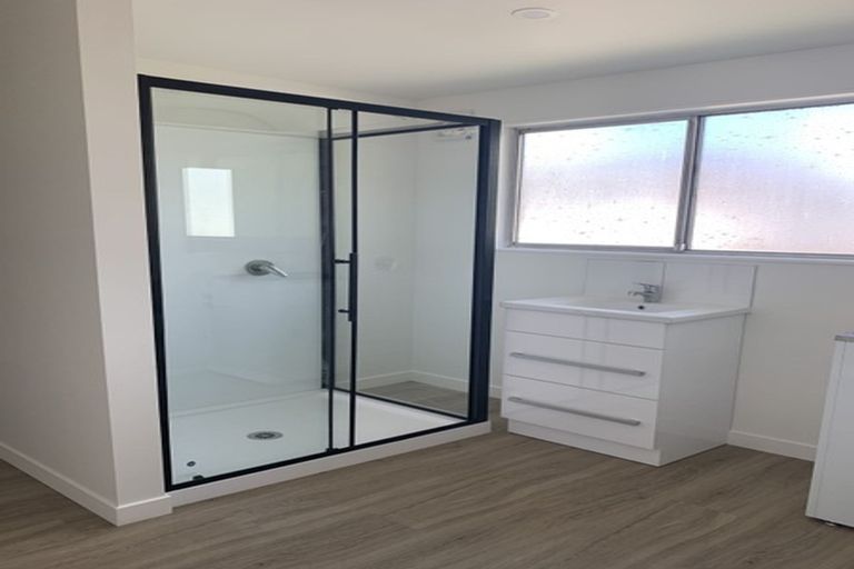 Photo of property in 1/158 Kings Crescent, Hutt Central, Lower Hutt, 5010