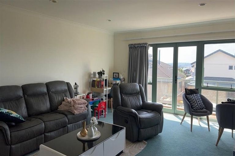 Photo of property in 155c Hobsonville Road, West Harbour, Auckland, 0618