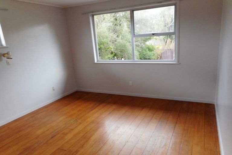 Photo of property in 27 Burndale Terrace, Manurewa, Auckland, 2102