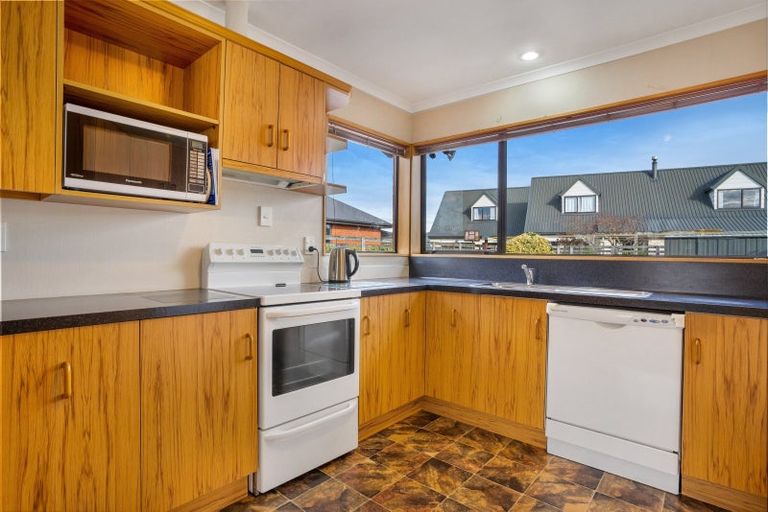 Photo of property in 35 Anne Street, Winton, 9720