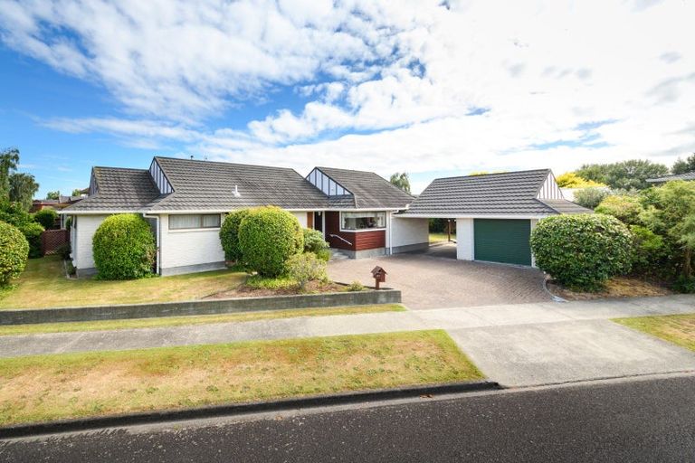 Photo of property in 20 Caulfield Place, Awapuni, Palmerston North, 4412