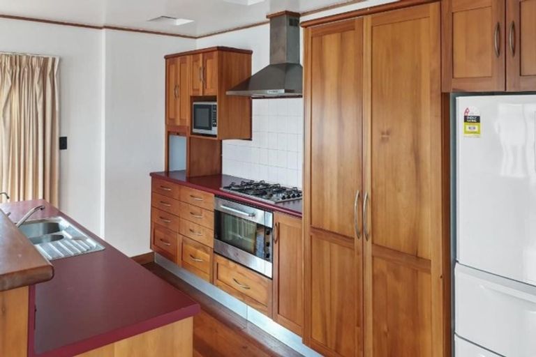 Photo of property in 1 Bunker Way, Strathmore Park, Wellington, 6022