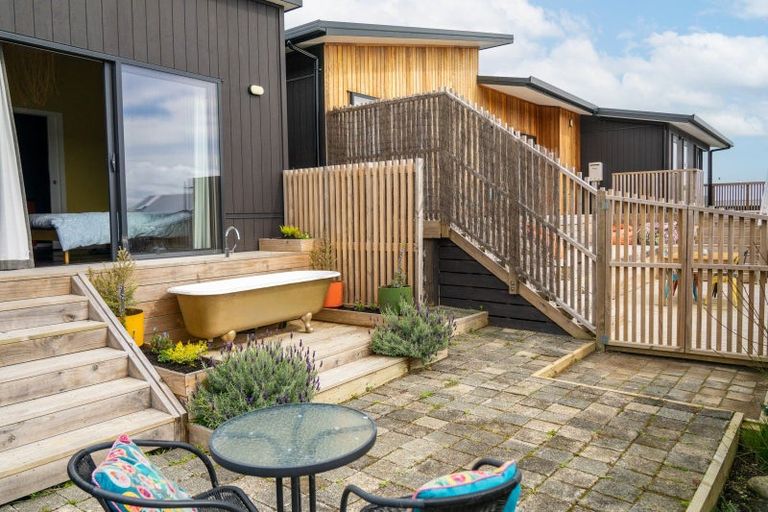 Photo of property in 19 Tunarau Street, Raglan, 3225