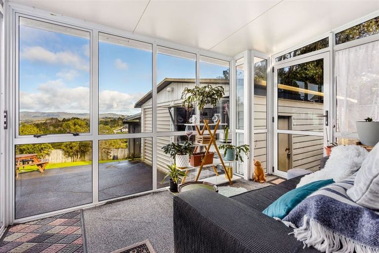 Photo of property in 214 Don Buck Road, Massey, Auckland, 0614