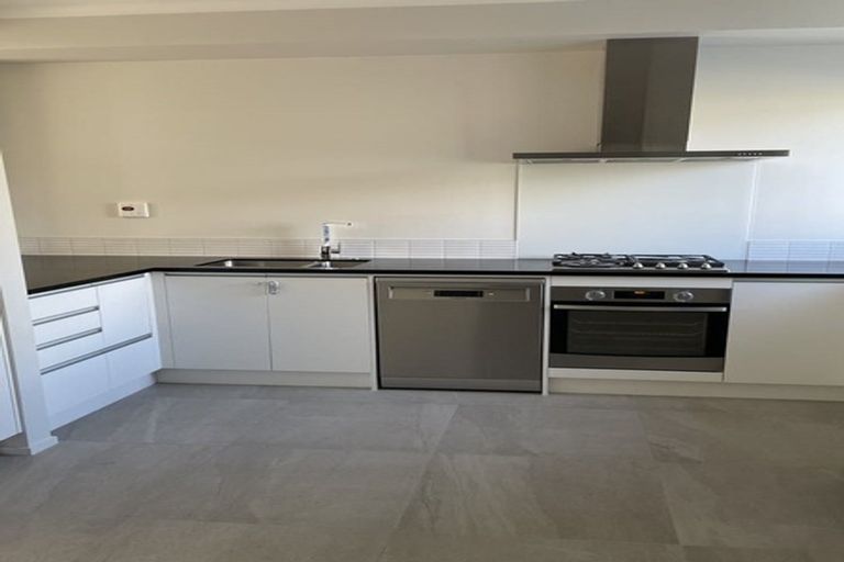 Photo of property in 135 Bonair Crescent, Silverdale, 0932