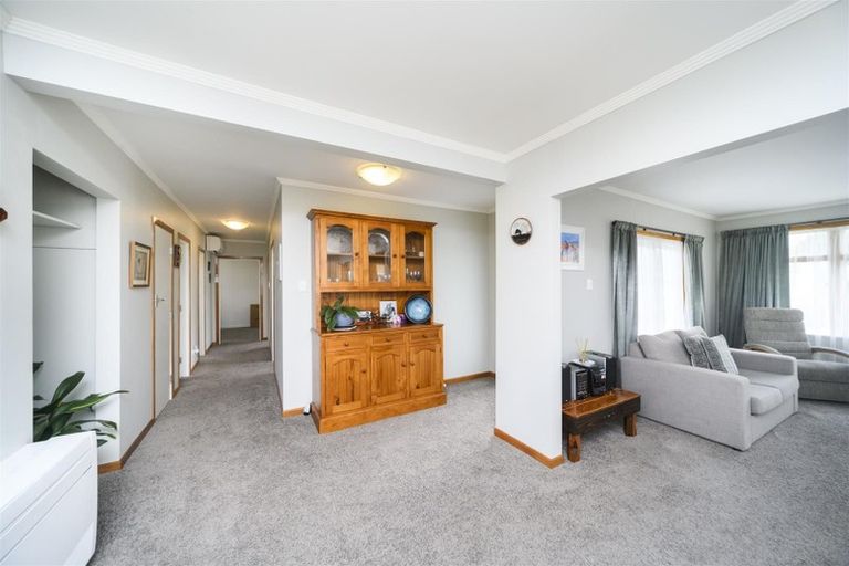 Photo of property in 7 Grey Street, Marton, 4710