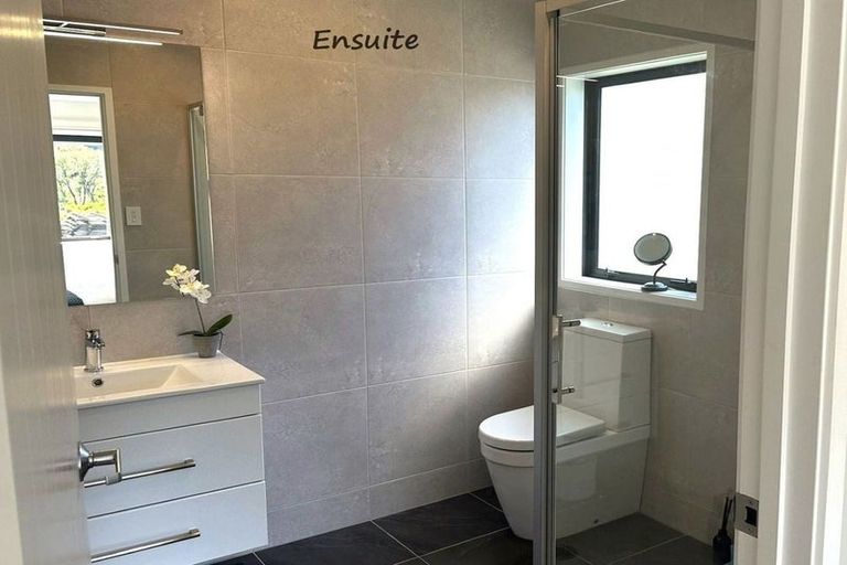 Photo of property in 9 Ashington Road, Silverstream, Upper Hutt, 5019