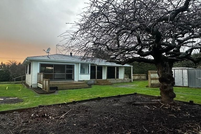 Photo of property in 185 Manutahi Road, Lepperton, New Plymouth, 4373