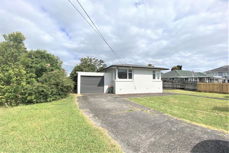 Photo of property in 85 Sturges Road, Henderson, Auckland, 0612