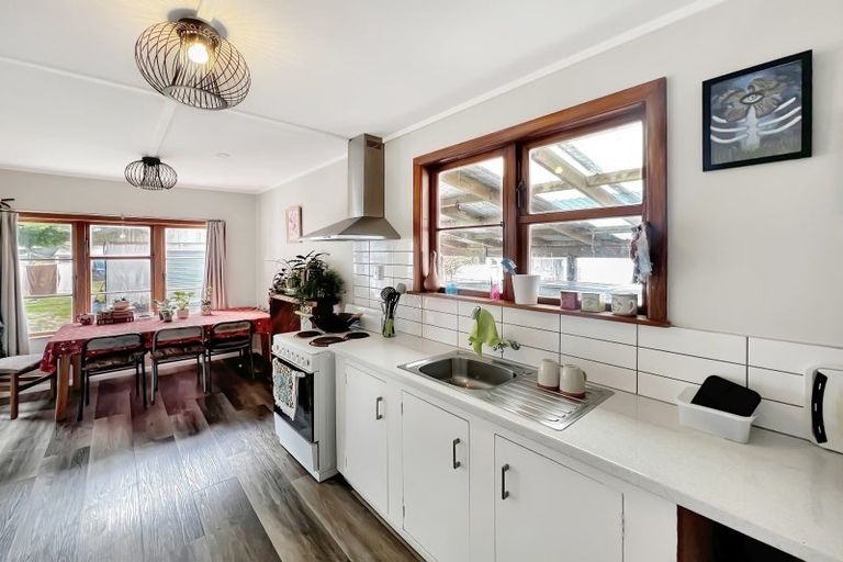 Photo of property in 10 Victor Street, Dannevirke, 4930