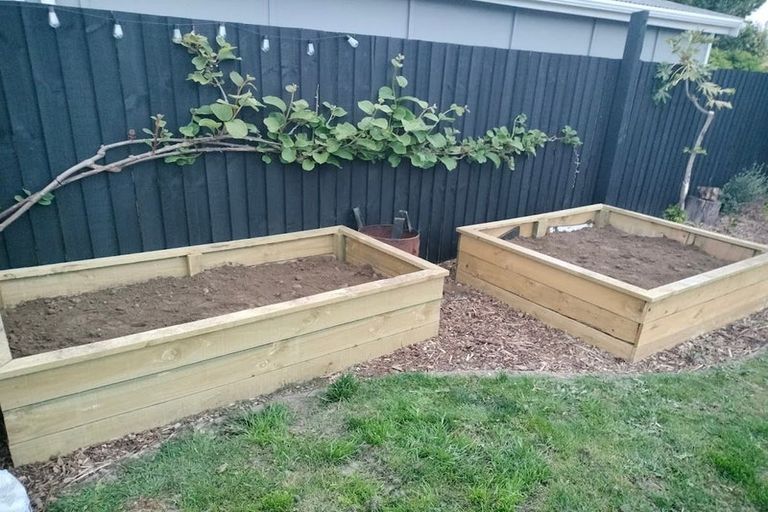 Photo of property in 26 Daniels Road, Redwood, Christchurch, 8051