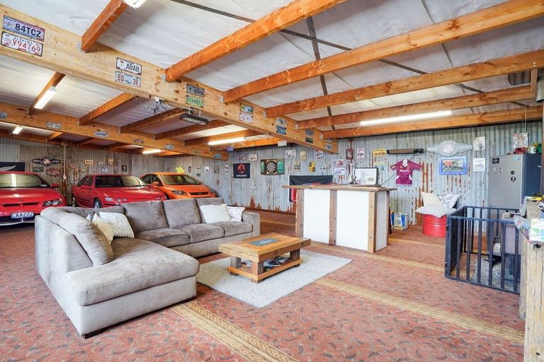 Photo of property in 381 Bay Road, West Plains, Invercargill, 9879