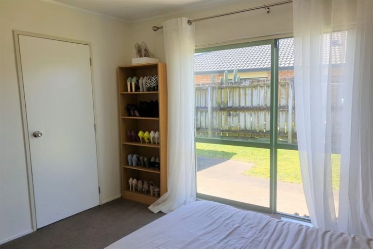 Photo of property in 5 Carn Place, Weymouth, Auckland, 2103
