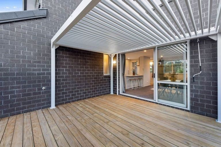 Photo of property in 4a Bosun Place, Te Atatu Peninsula, Auckland, 0610