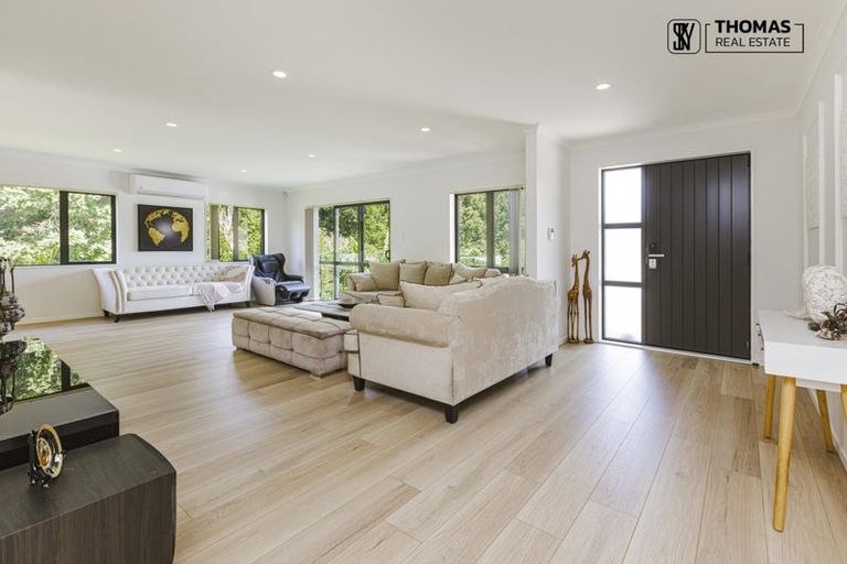 Photo of property in 38a Vireya Court, Goodwood Heights, Auckland, 2105