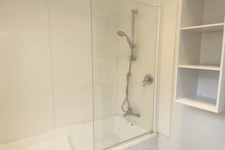 Photo of property in 335 Adelaide Road, Newtown, Wellington, 6021