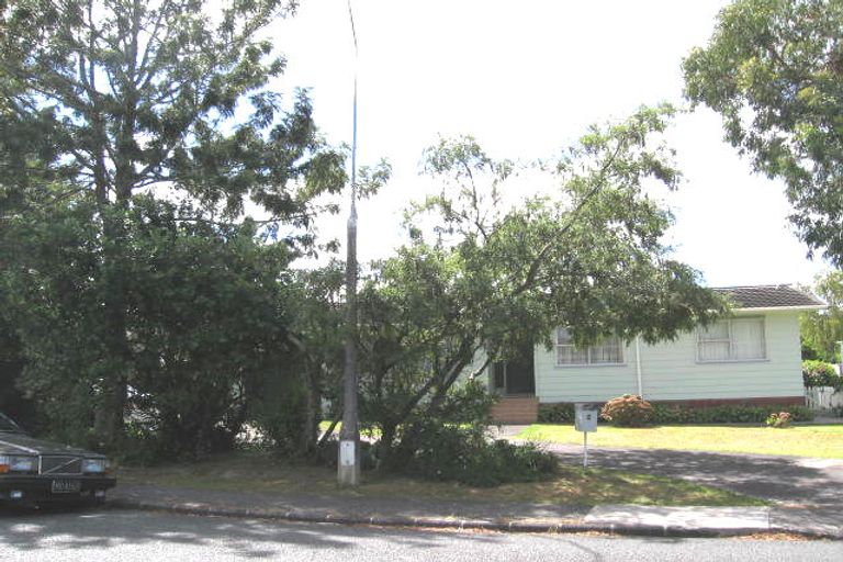 Photo of property in 5 Salamanca Road, Sunnynook, Auckland, 0620