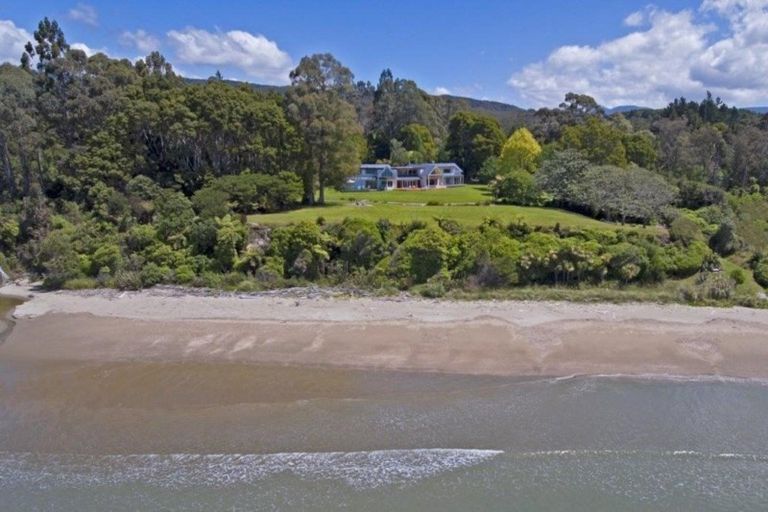 Photo of property in 57 Upper Tukurua Road, Parapara, Takaka, 7182