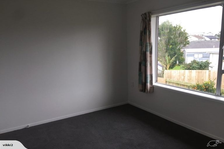 Photo of property in 4/10 Loop Road, Orewa, 0931