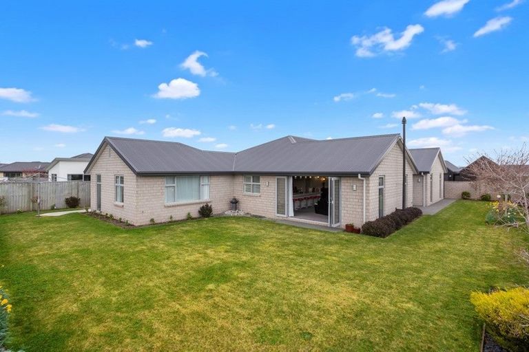 Photo of property in 59 Huntingdon Drive, Rangiora, 7400