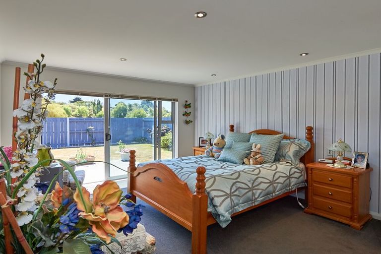 Photo of property in 1 Millbrook Place, Ashhurst, 4810