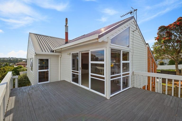 Photo of property in 177 West Harbour Drive, West Harbour, Auckland, 0618