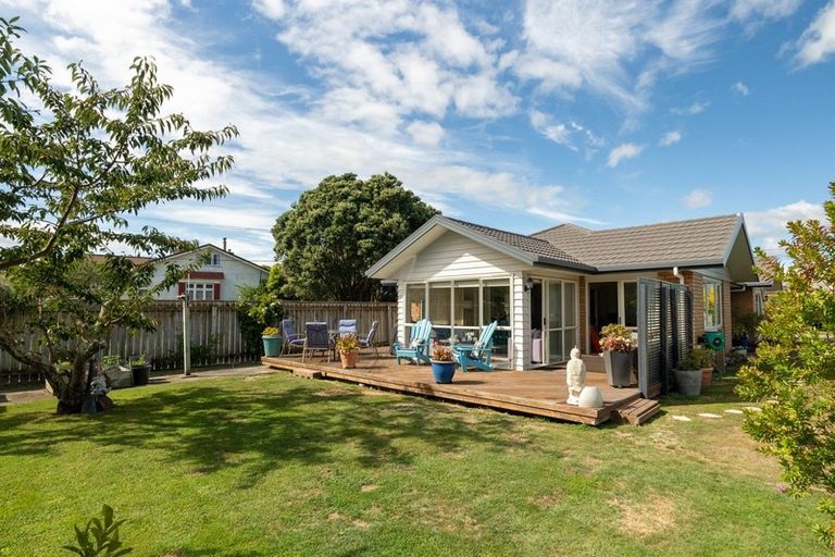 Photo of property in 24 Waerenga Road, Otaki, 5512