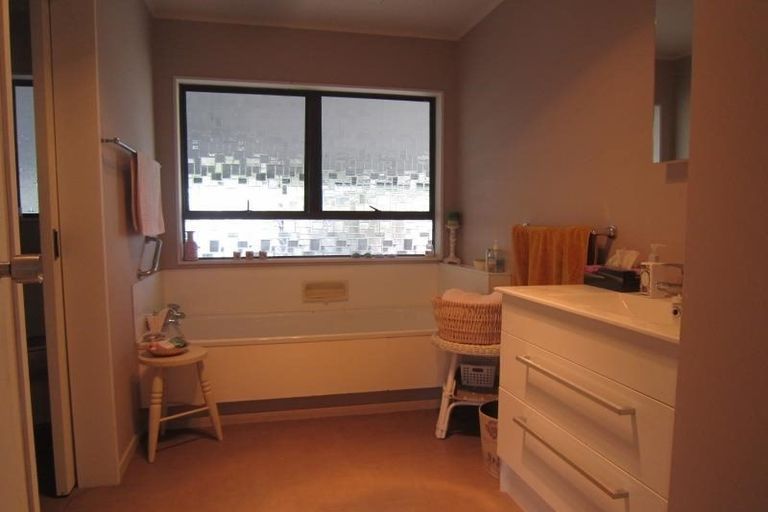 Photo of property in 59 Charles Street, Westshore, Napier, 4110