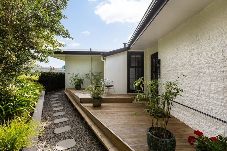 Photo of property in 55 Breadalbane Avenue, Havelock North, 4130