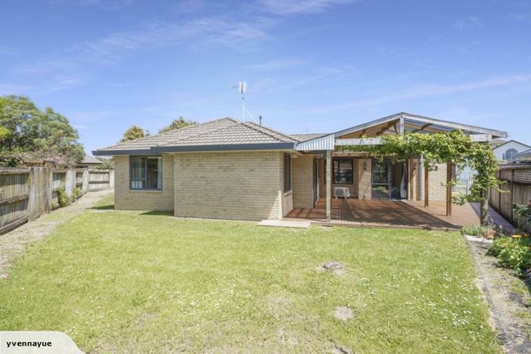 Photo of property in 11 Castlewold Place, Huntington, Hamilton, 3210