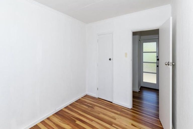 Photo of property in 102 Holland Road, Fairfield, Hamilton, 3214