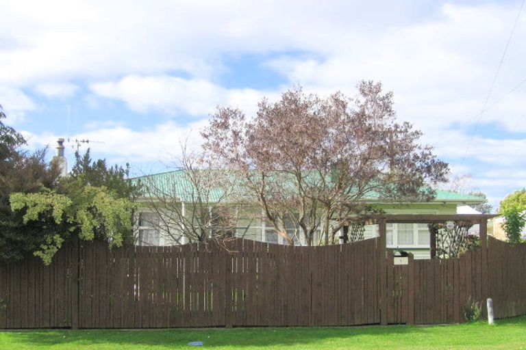 Photo of property in 1 Tyrone Street, Greerton, Tauranga, 3112