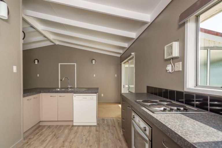 Photo of property in 38 Taumatawiwi Street, Opononi, Kaikohe, 0473