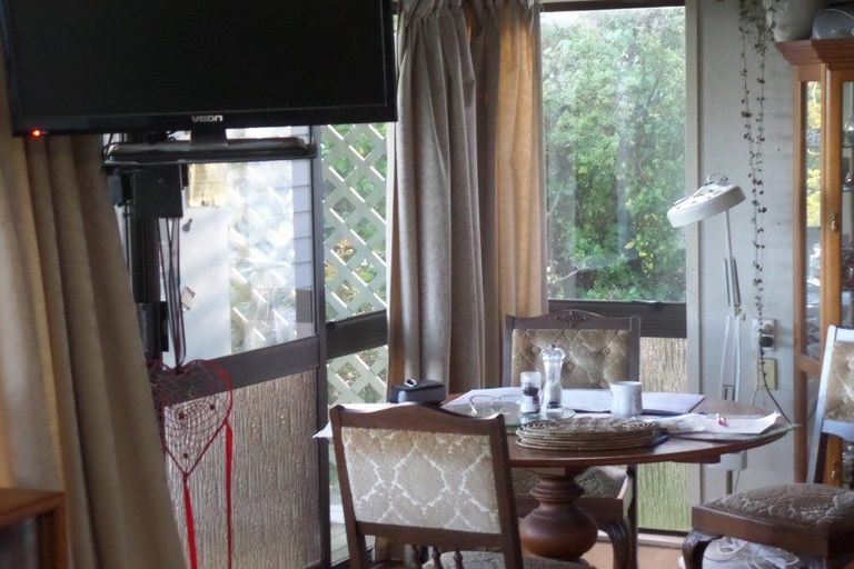 Photo of property in 10 Adams Road, Thornton Bay, Thames, 3575