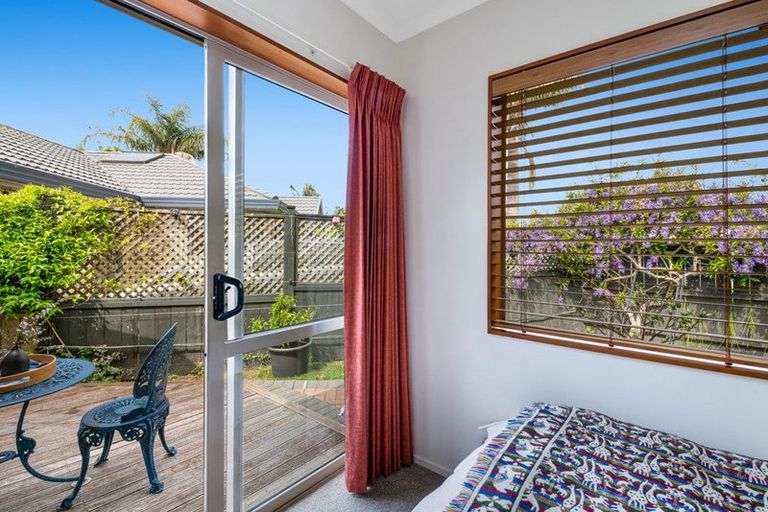 Photo of property in 47 Red Hibiscus Road, Stanmore Bay, Whangaparaoa, 0932