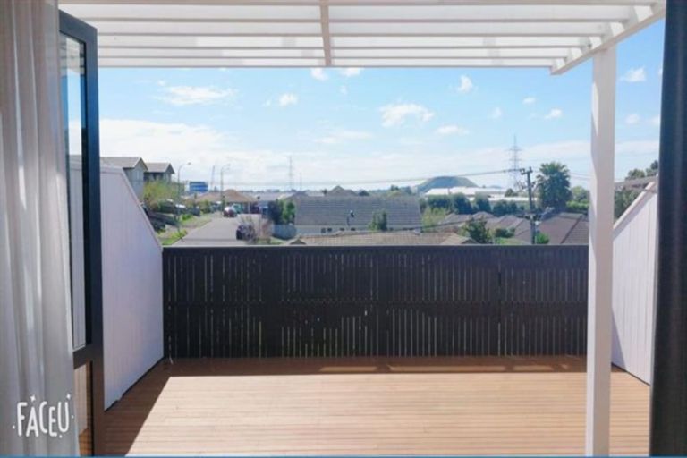 Photo of property in 27 Komanawa Lane, Mount Wellington, Auckland, 1062