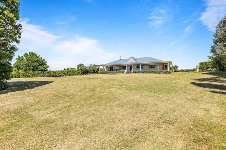 Photo of property in 31c Koraha Road, Kumeu, 0892