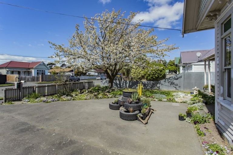 Photo of property in 17 Havelock Street, Phillipstown, Christchurch, 8011