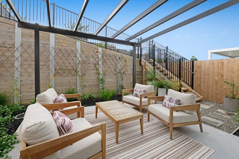 Photo of property in 28b Kukuwai Avenue, Red Beach, 0932