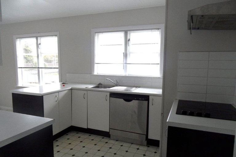 Photo of property in 5 Bythell Street, Wainuiomata, Lower Hutt, 5014