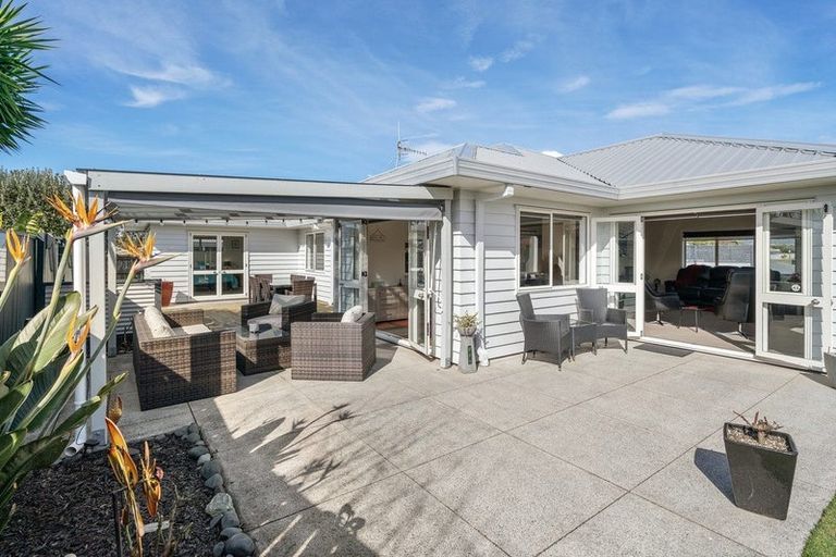 Photo of property in 16 Aldermen Avenue, Papamoa Beach, Papamoa, 3118