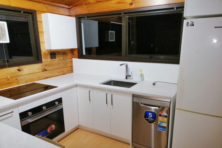 Photo of property in 10 Hazlewood Avenue, Karori, Wellington, 6012