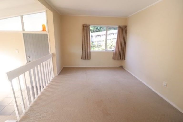 Photo of property in 4a Branston Avenue, Browns Bay, Auckland, 0630