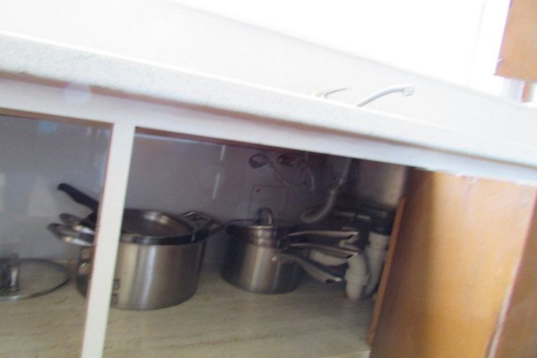 Photo of property in 2 Hawkhurst Road, Lyttelton, 8082