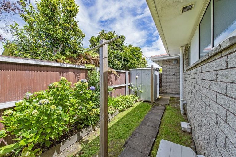 Photo of property in 10 Radbrook Street, Avonhead, Christchurch, 8042